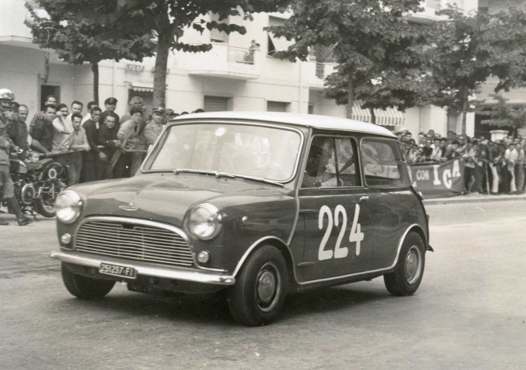 1964 'Swan' su Austin Mini Cooper 1150
